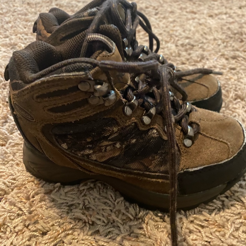 Boys Nevados boots